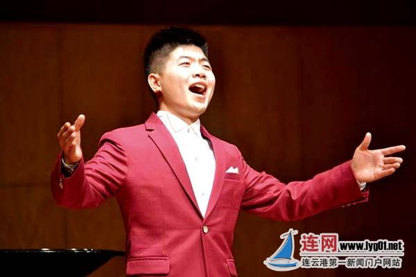 港城百灵鸟何杨州放歌金陵 唱响南艺音乐厅_连