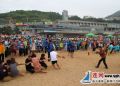中国人寿在连岛举行沙滩趣味运动会