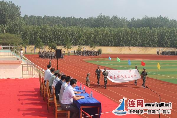 赣榆城头高中举行新生军训闭营仪式暨成果展示