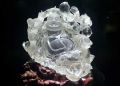 东海水晶博物馆引进一批水晶佛像雕刻件