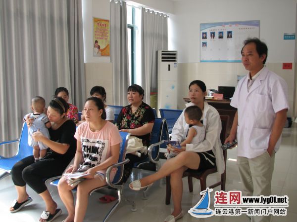 连岛社区卫生服务中心开展母乳喂养宣传周宣传