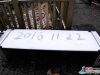 【连网】2016年11月22日，今冬第一场雪降落连云港花果山，山上已默默地裹上了銀裝，宛如仙境，进入童话世界。11月22日5时22分，迎小雪节气。小雪到，北方气温会下降到0℃以下，南方开始进入冬季，这恰好与今年的天气情况相符合。而每年到了这个时候，就要开始下雪了，但雪量不是很大，所以才叫“小雪”。范守梅 赵俊 摄