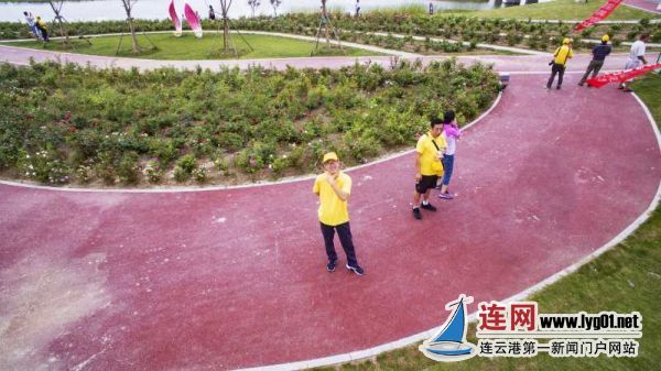 图片为今年灌云县在伊甸园举办的万人健步走活动航拍