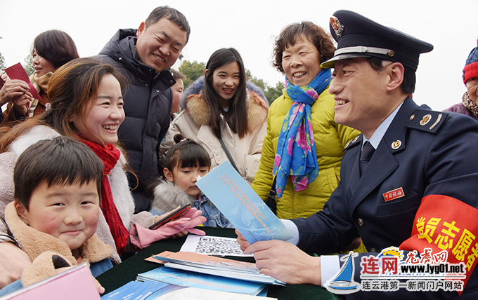 南京各地喜气洋洋庆元宵 赏非遗、吃元宵、做花灯......特色年俗活动精彩纷呈  